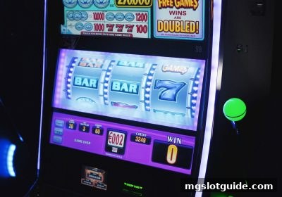 mg电子游戏攻略深度解析：五龙争霸奇幻玩法如何重塑玩家社交生态