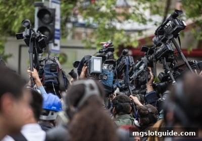 mg电子游戏攻略详解：牛牛足球直播平台深度体验